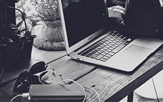 体坛午爆｜切尔西三球完胜十人巴萨，U16国足今晚迎战文莱队